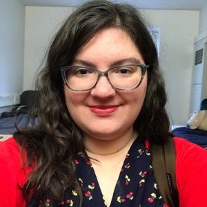 Meet your Posher, Holly